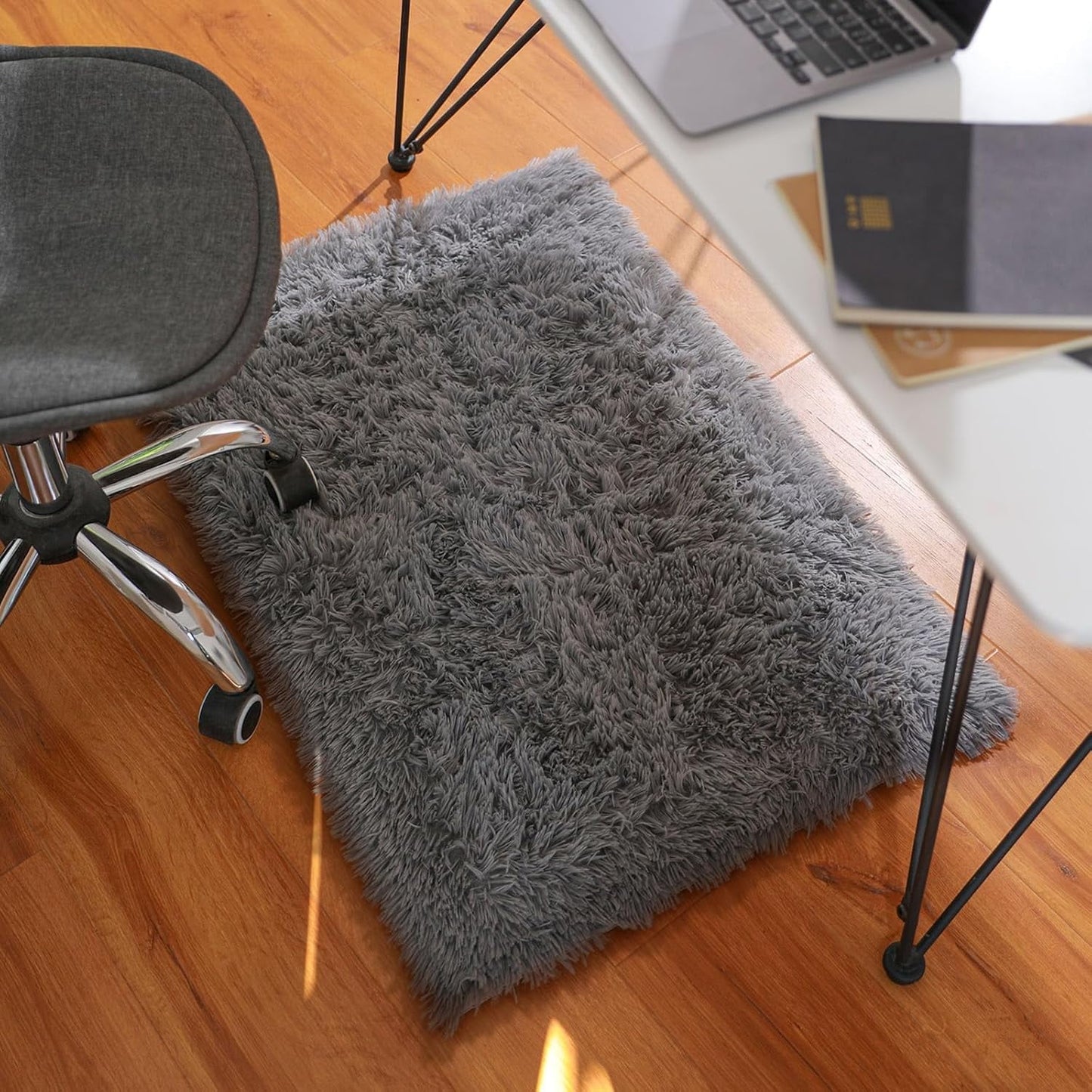 Bathroom Rugs,Fluffy Carpet,Small Rug,Rugs for Bedroom,Small Throw Rugs for Bedroom,Non Slip Mini Area Rug,Door Entryway Indoor Inside Front Entrance Dog Mat(Gray 24*16in)