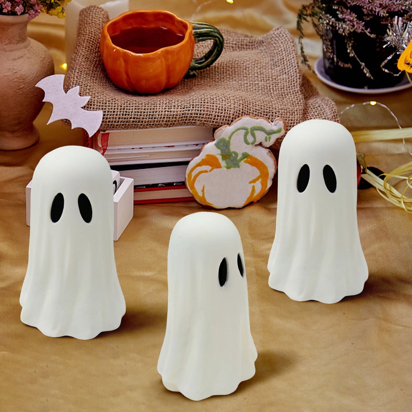 Ghost Figurine,Halloween Ghosts,2025 Halloween Ghost Figurine, Paper Mache Ghost Tabletop Decor,White Halloween Decoration,Spooky & Lightweight for Party(1pc 4in)