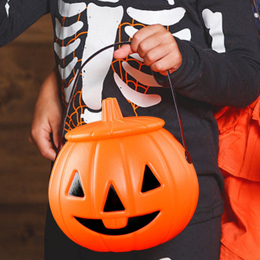 Plastic Pumpkins,Trick Or Treat Bucket,with Lid,Halloween Bucket,Halloween Decorations Pumpkin Candy Bucket Plastic Pumpkin Bucket Portable Pumpkin Pail with Handle(1pc 7*5in)